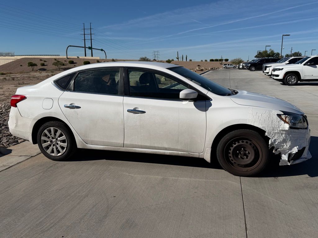 2018 Nissan Sentra S photo 3