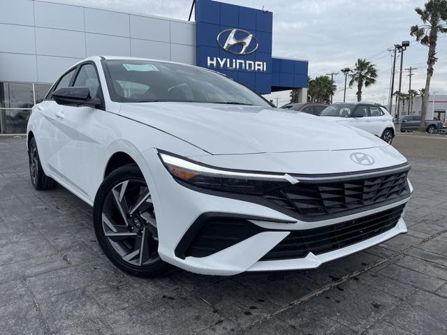 2025 Hyundai Elantra Blue's photo