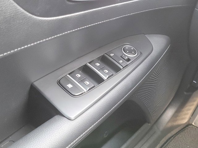 2024 Kia Forte GT-Line photo 29