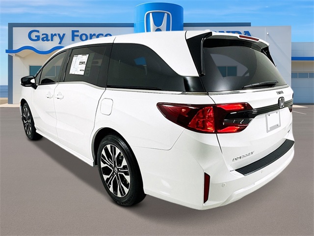 2026 Honda Odyssey Elite photo 3