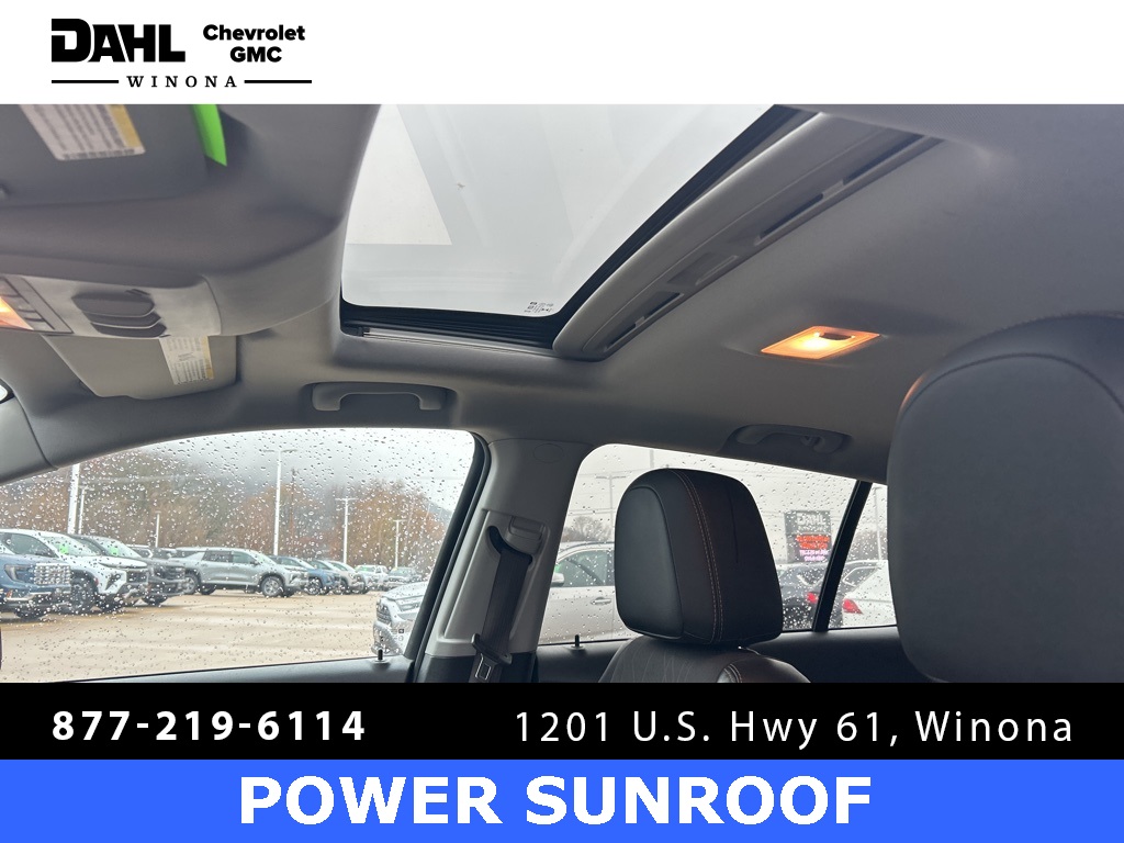 2017 Chevrolet Trax LT photo 3