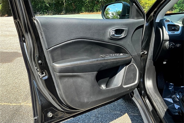 2020 Jeep Compass Latitude photo 19