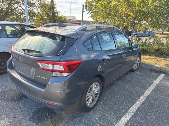 2018 Subaru Impreza 2.0i Premium photo 4