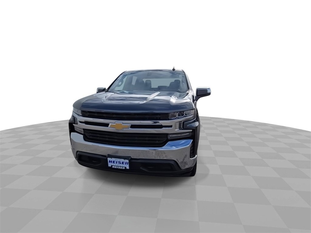 2021 Chevrolet Silverado 1500 LT photo 3