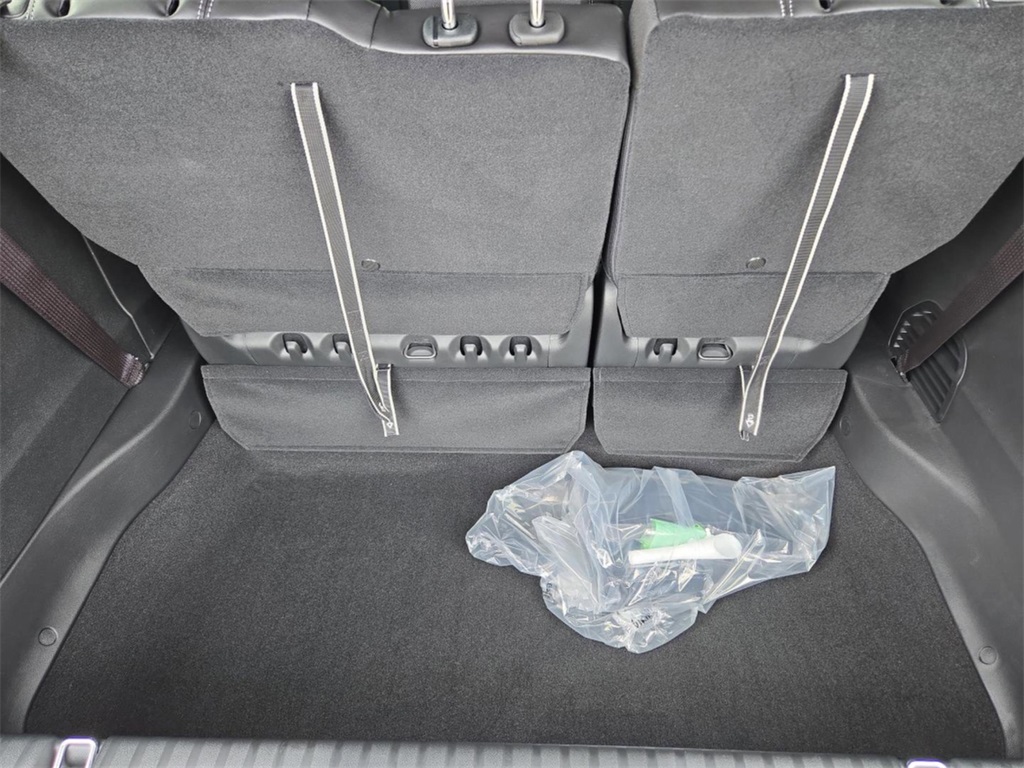 2026 Chrysler Voyager LX photo 12