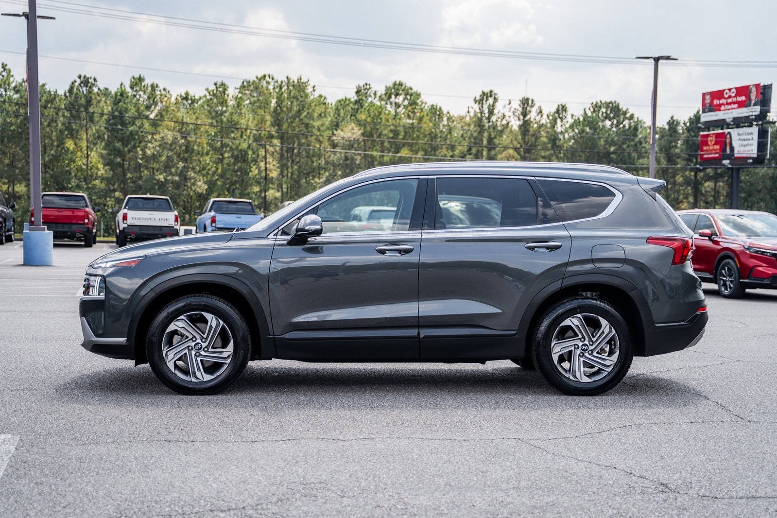2023 Hyundai Santa Fe SEL photo 2