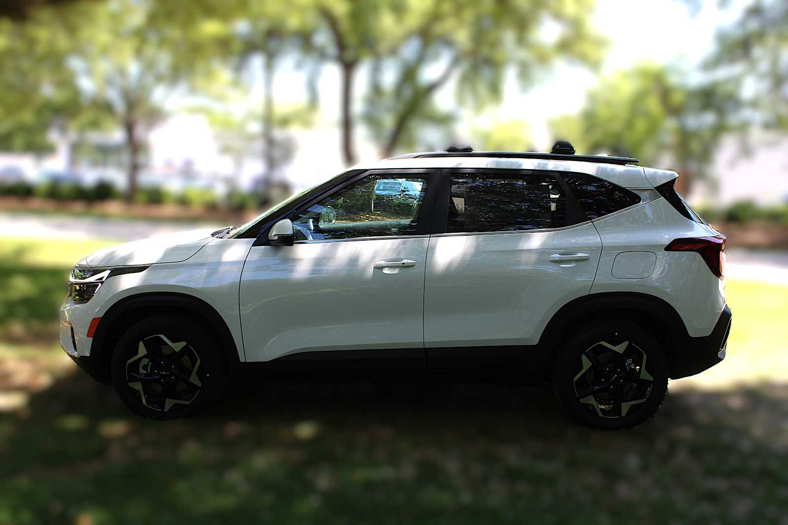 2025 Kia Seltos EX photo 11