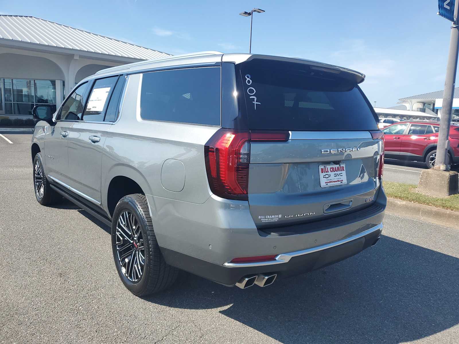 2025 Gmc Yukon XL Denali photo 3