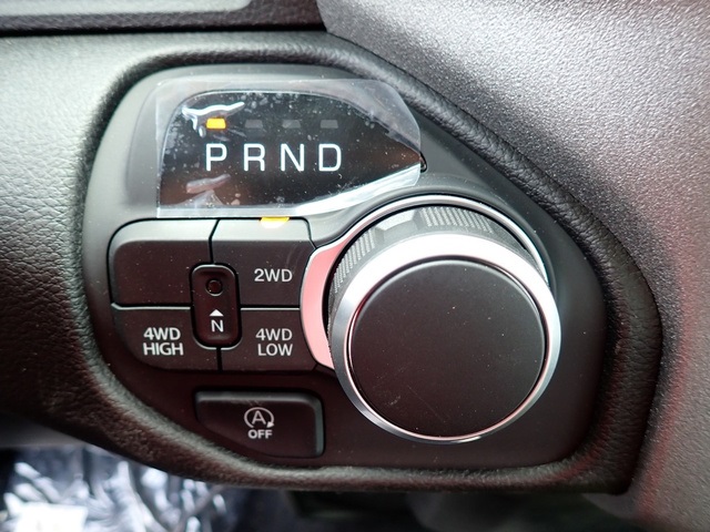 2025 Ram 1500 Tradesman photo 15