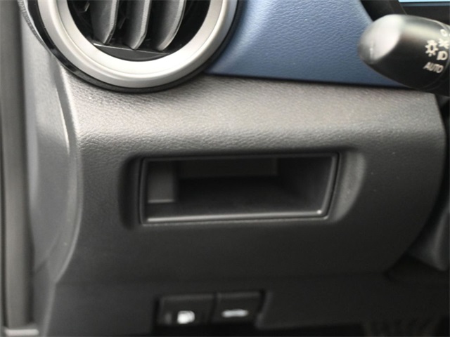 2025 Nissan Versa SV photo 18