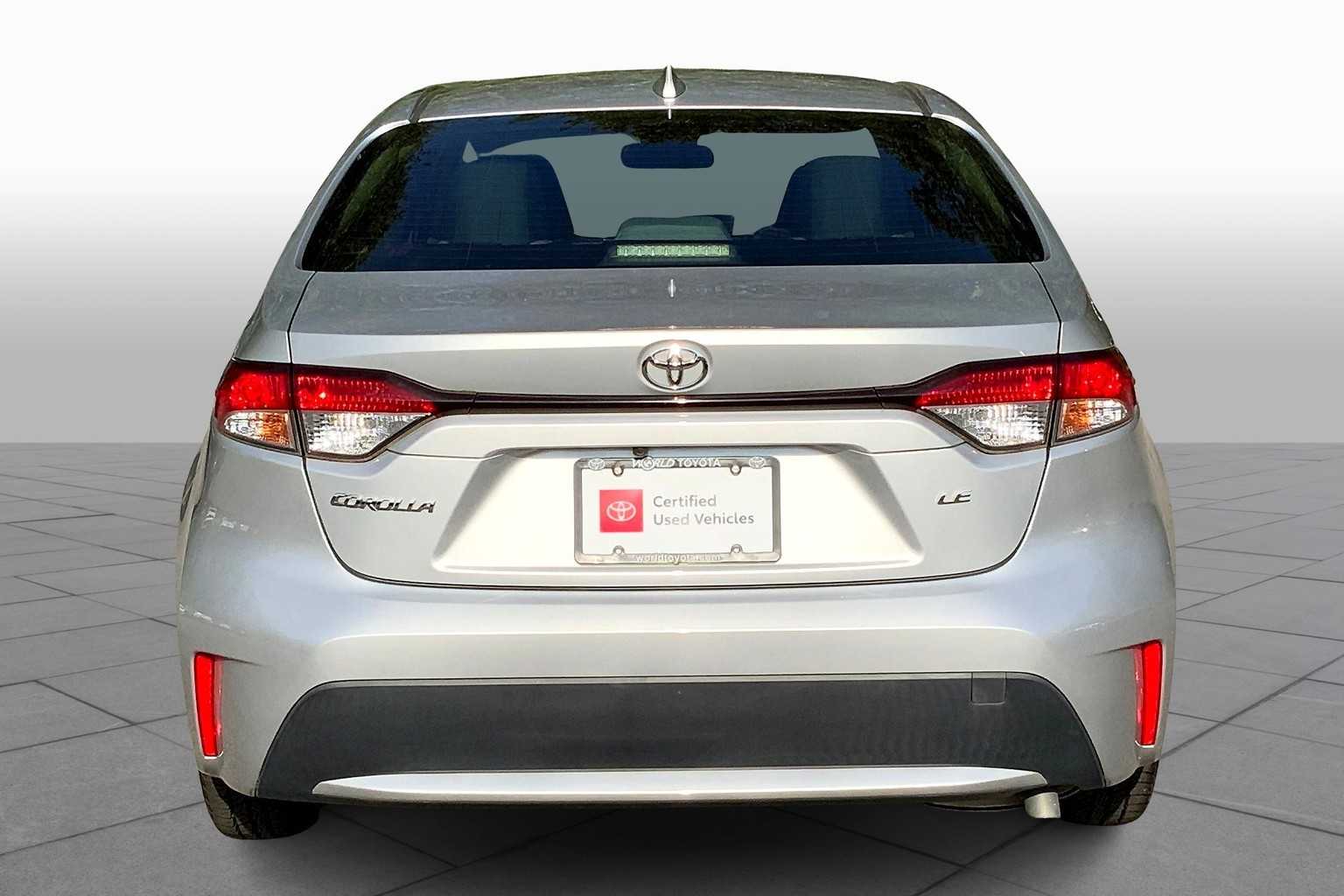 2020 Toyota Corolla LE photo 4