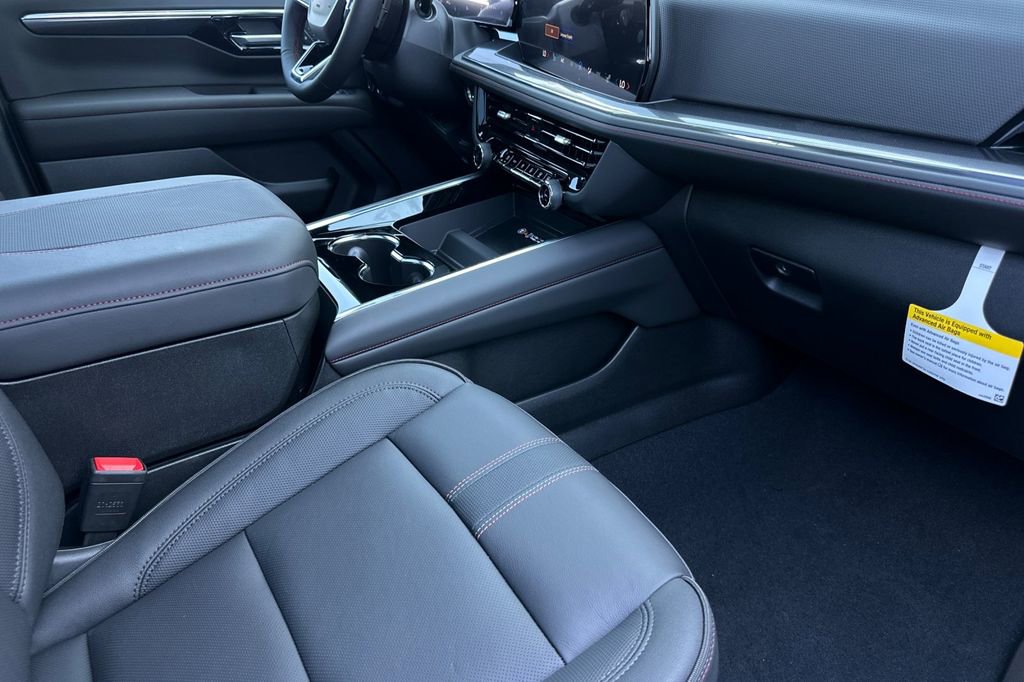 2025 Chevrolet Suburban RST photo 18