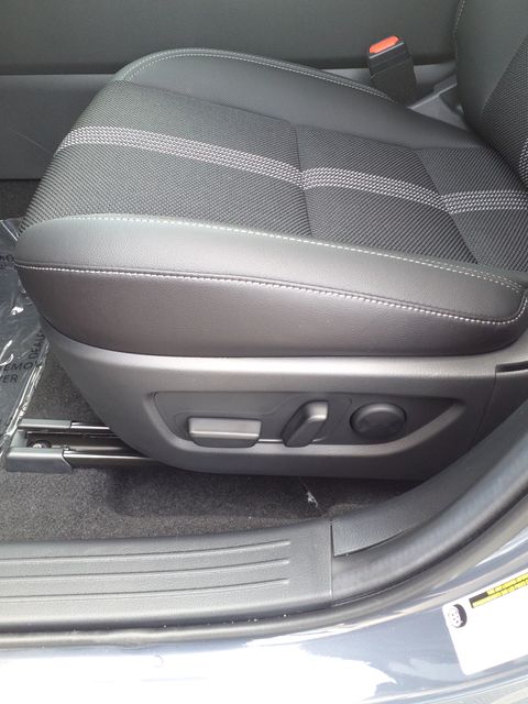 2025 Mazda CX-50 Preferred photo 16