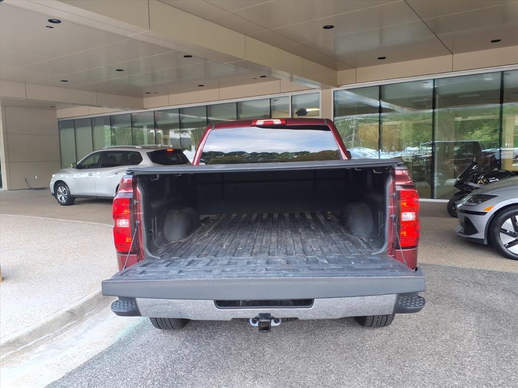 2017 Chevrolet Silverado 1500 LT photo 6