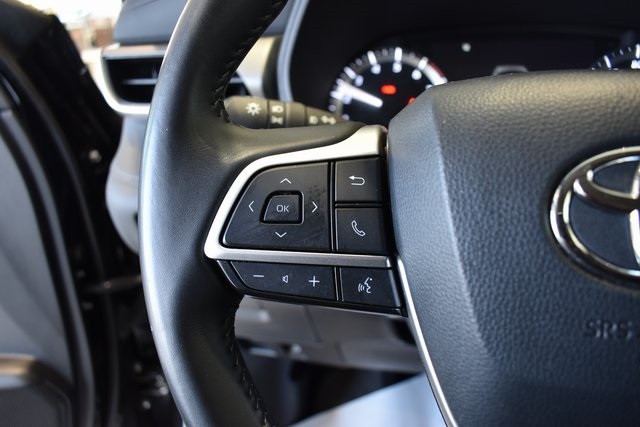 2024 Toyota Highlander LE photo 17