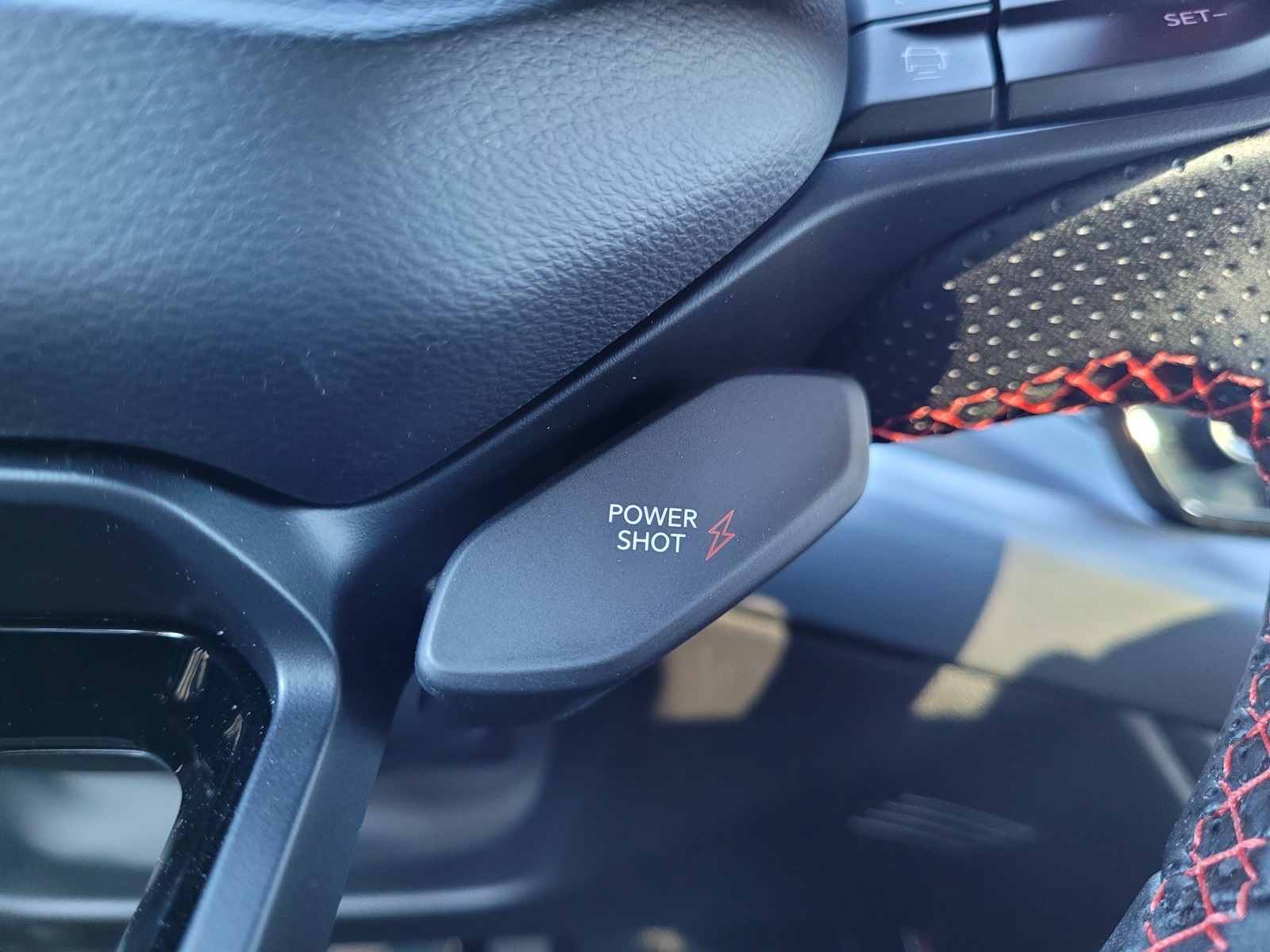 2024 Dodge Charger R/T Scat Pack photo 14