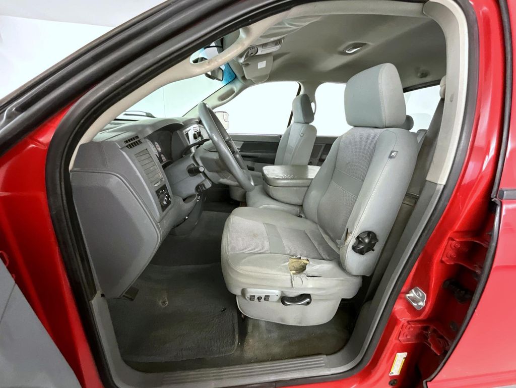 2008 Dodge Ram SLT photo 10