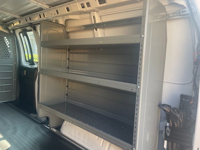2025 Chevrolet Express 2500 Work Van photo 4