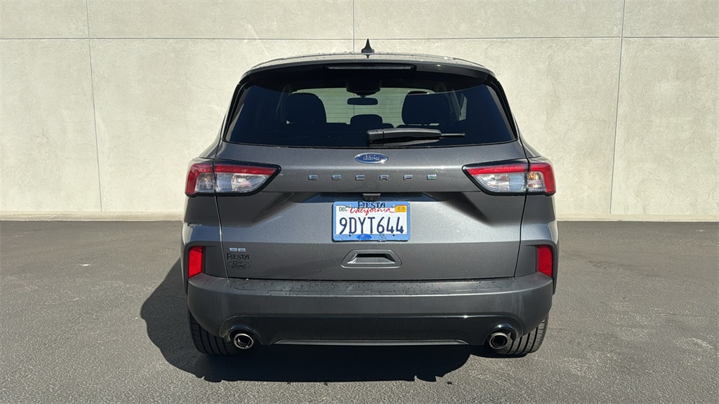 2022 Ford Escape SE photo 3
