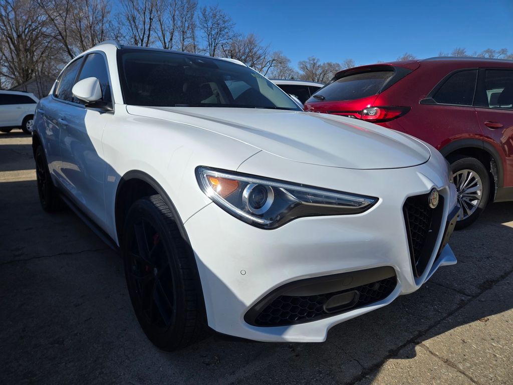 2018 Alfa Romeo Stelvio Ti