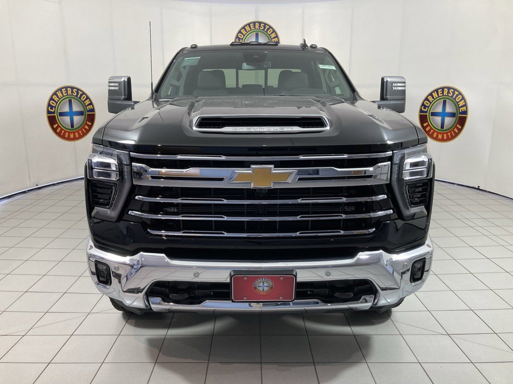 2025 Chevrolet Silverado 2500HD LTZ photo 12