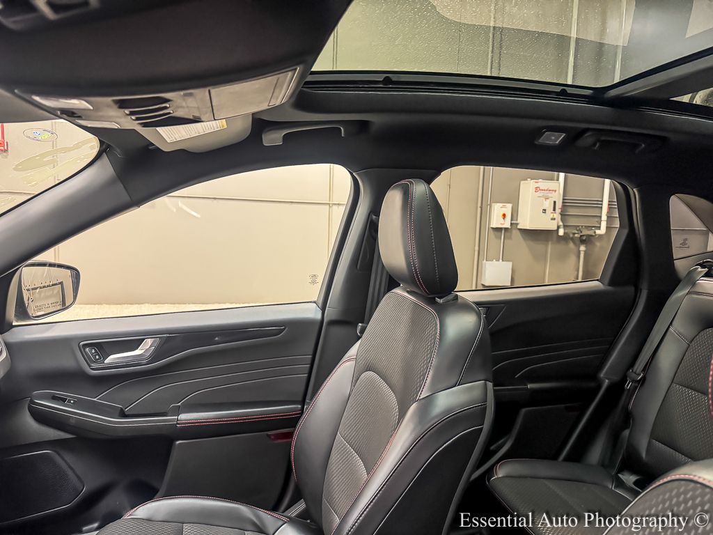 2023 FORD ESCAPE - Image 11