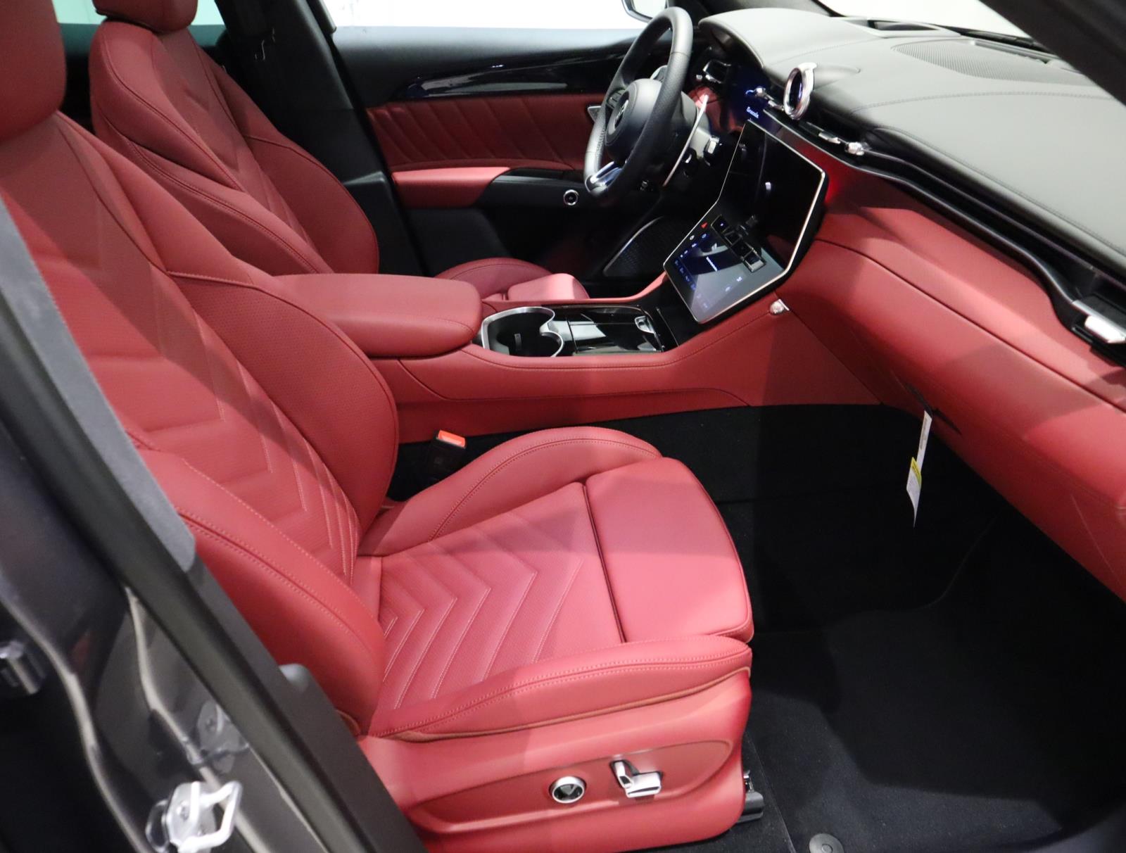2025 Maserati Grecale Modena photo 16