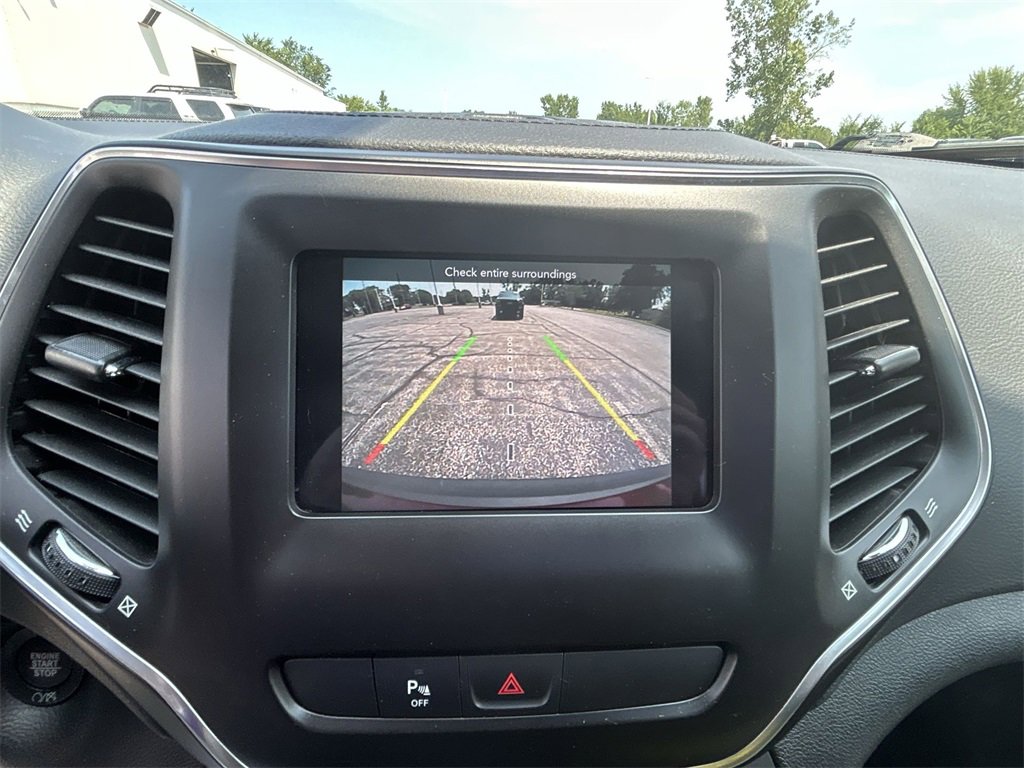 2019 Jeep Cherokee Latitude photo 14