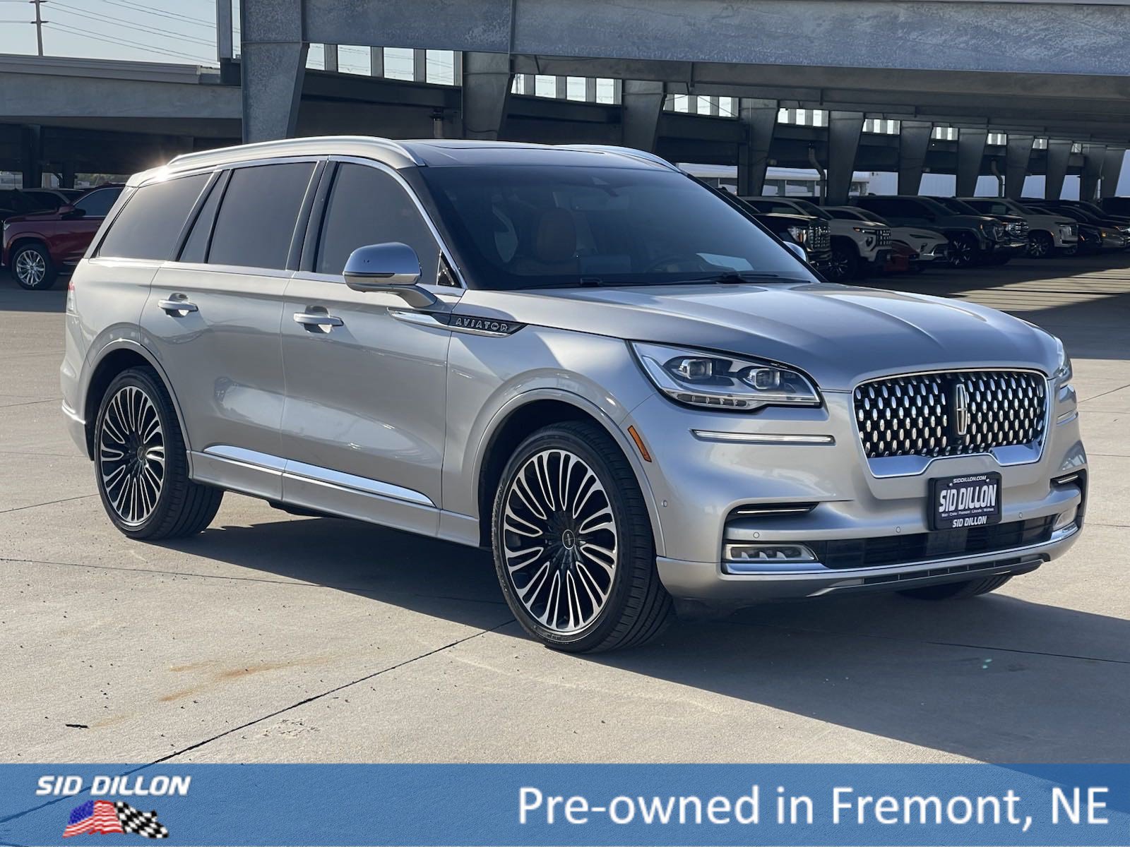 2020 Lincoln Aviator Black Label photo 16