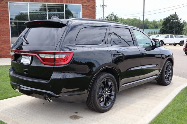 2025 Dodge Durango R/T Plus photo 32