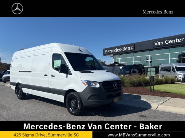 2026 Mercedes-Benz Sprinter Cargo Van Base's photo