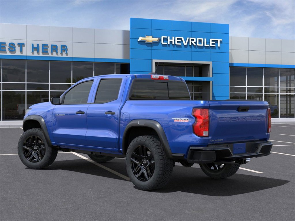 2025 Chevrolet Colorado Trail Boss photo 3
