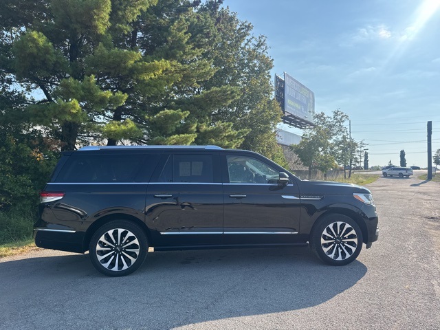 2024 Lincoln Navigator L Reserve photo 4