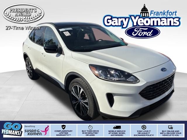 2022 Ford Escape SE's photo