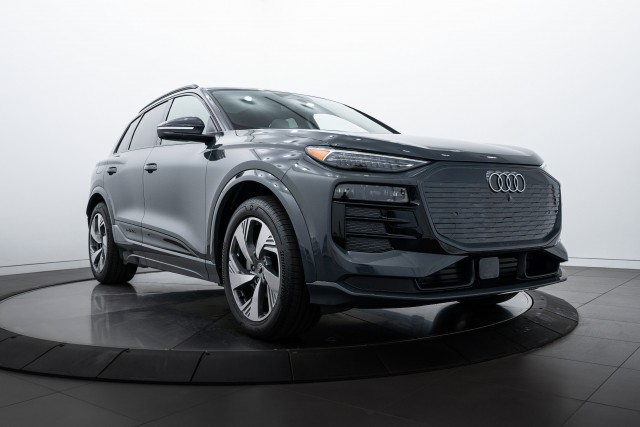2025 Audi Q6 e-tron Prestige