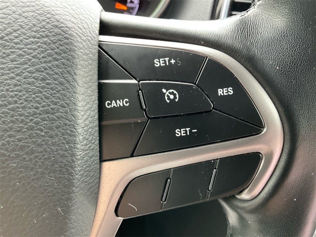 2020 Jeep Grand Cherokee Altitude photo 29