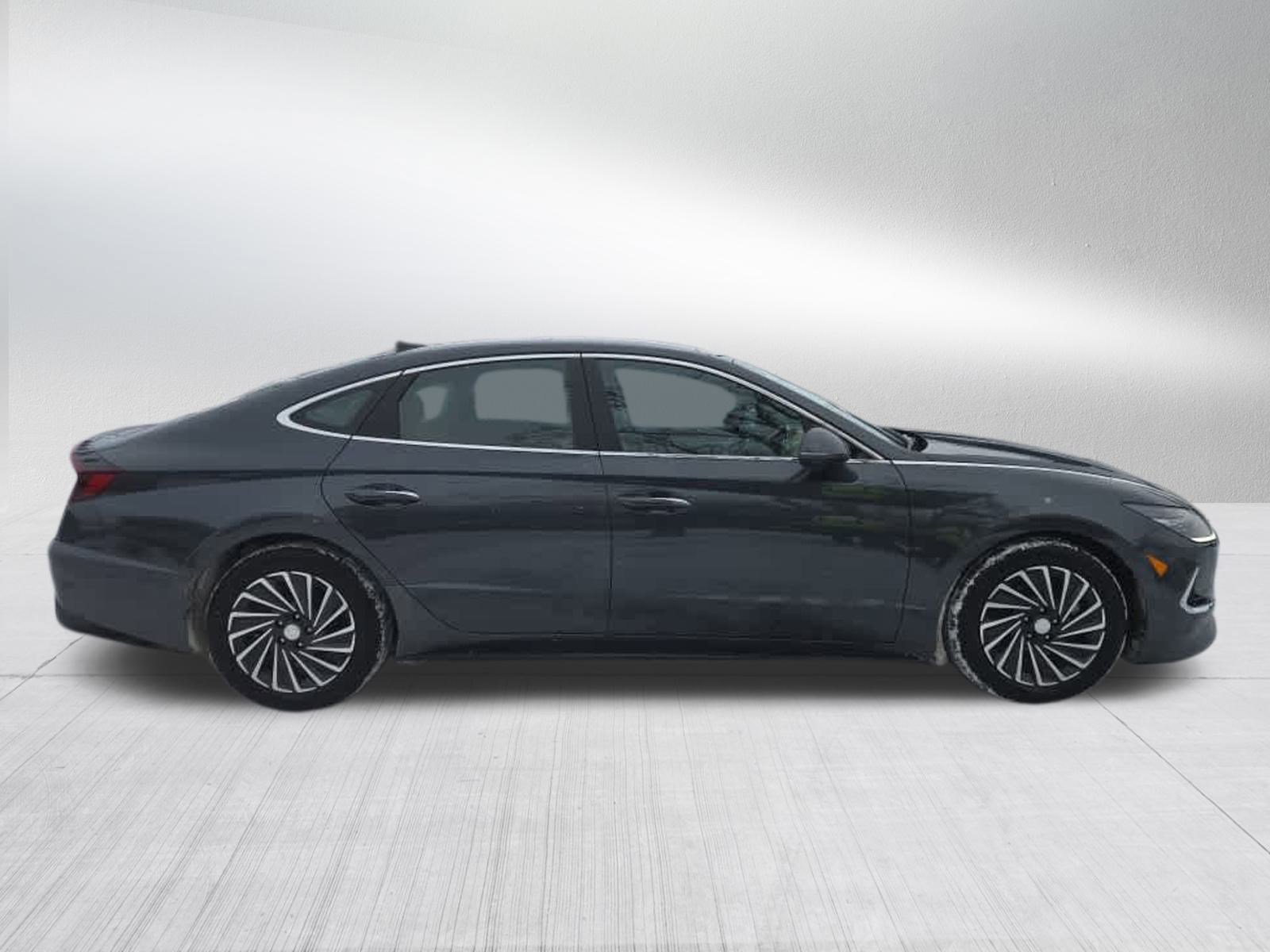 2023 Hyundai Sonata Hybrid Limited photo 2