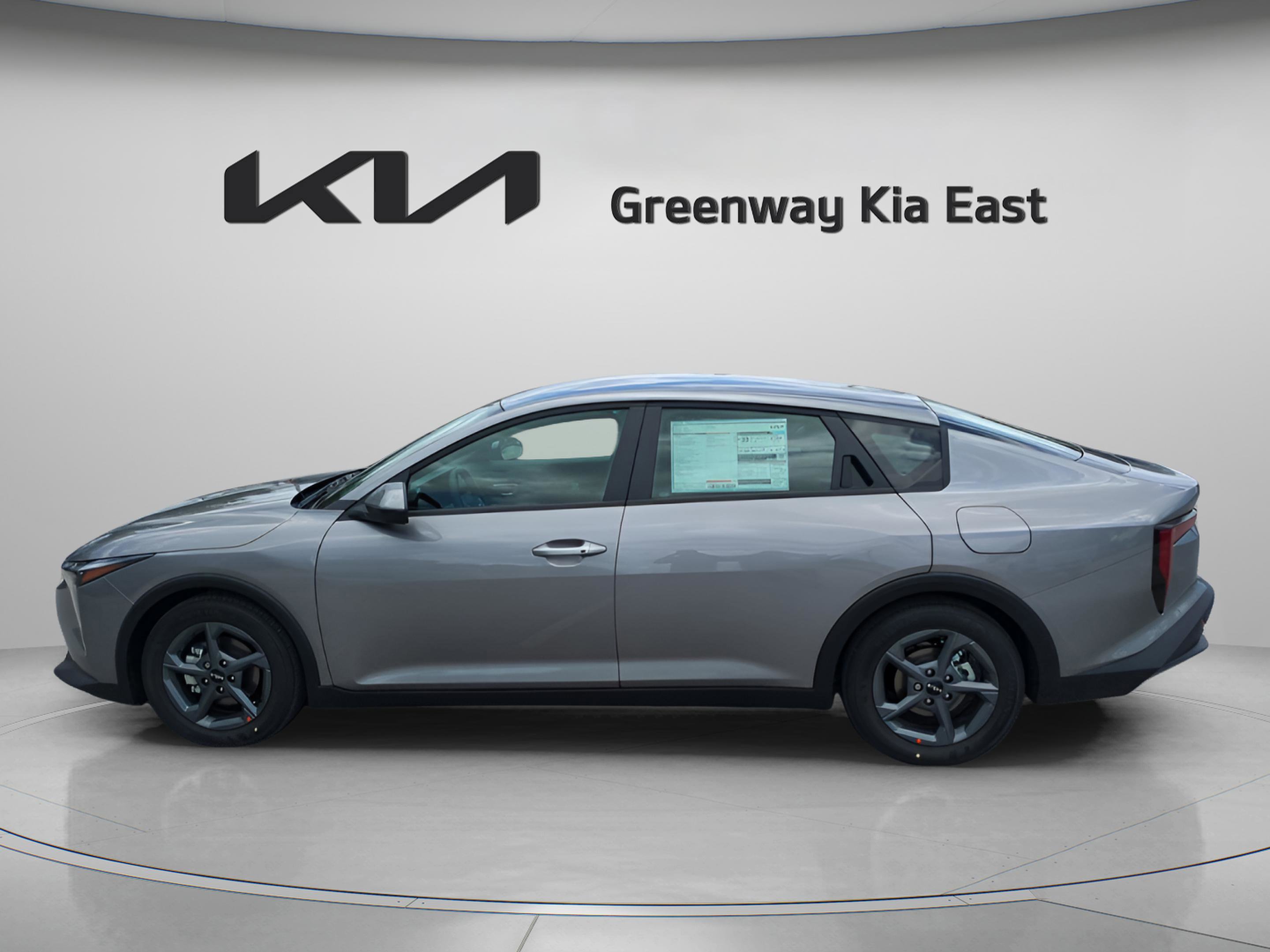 2025 Kia K4 LXS photo 4