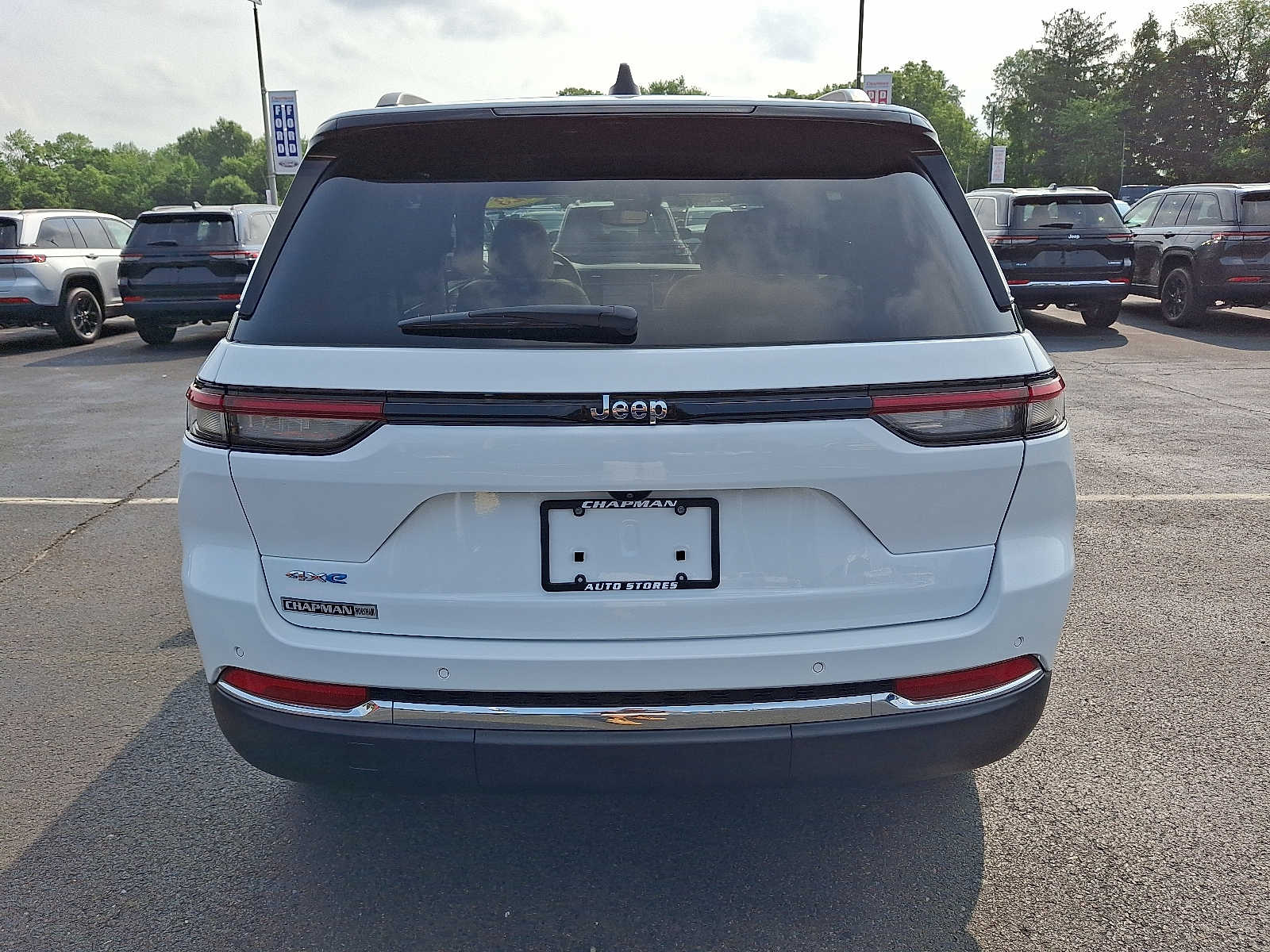 2023 Jeep Cherokee 4xe photo 3