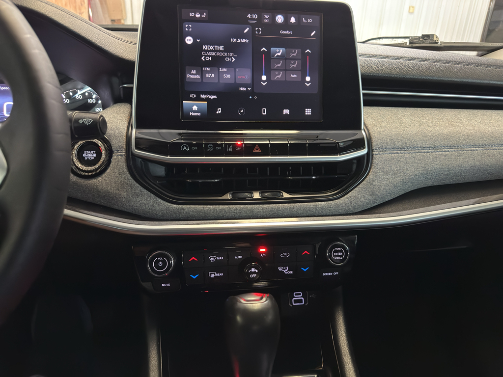 2022 Jeep Compass Latitude photo 12