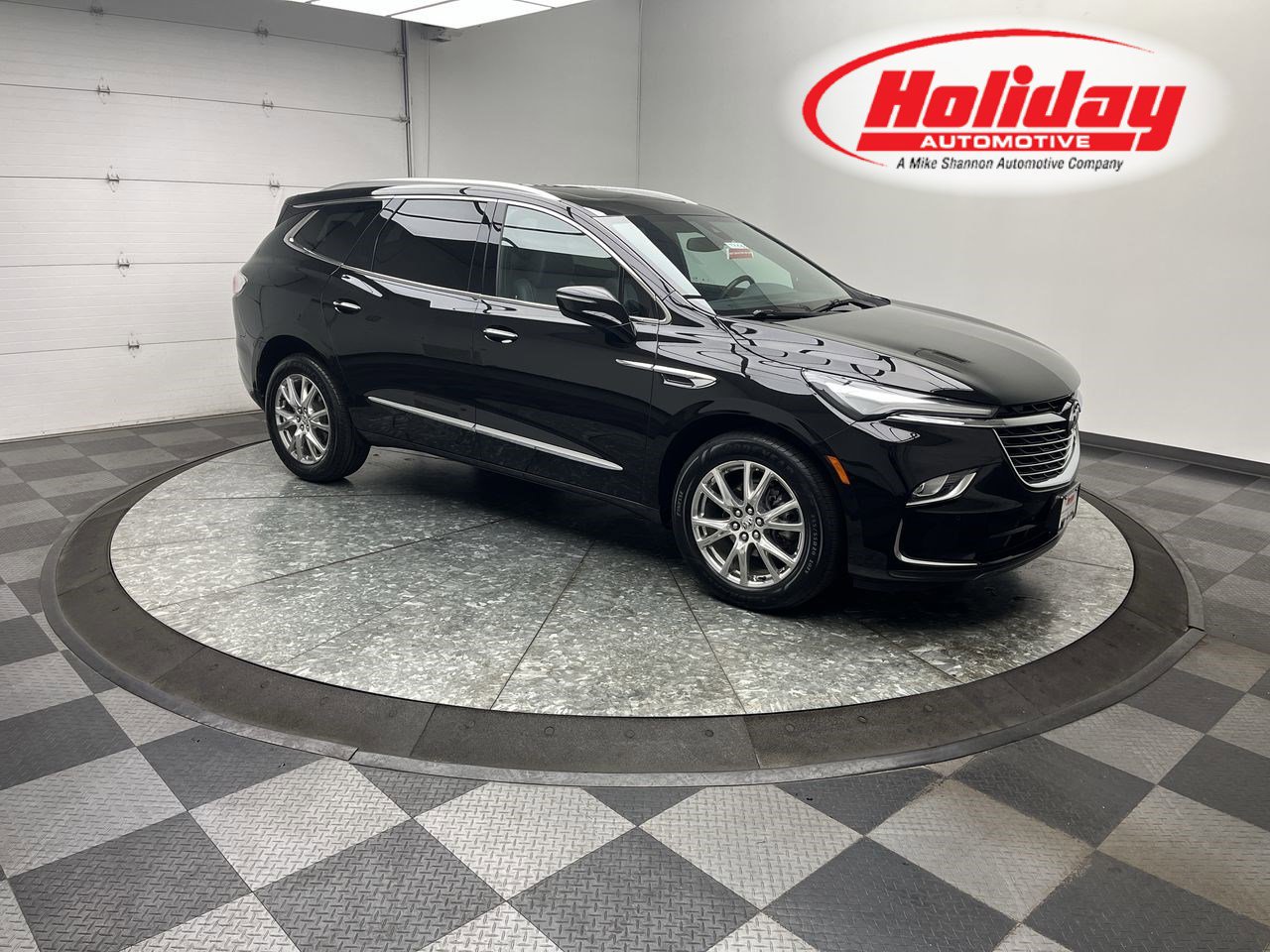 2023 Buick Enclave Essence's photo
