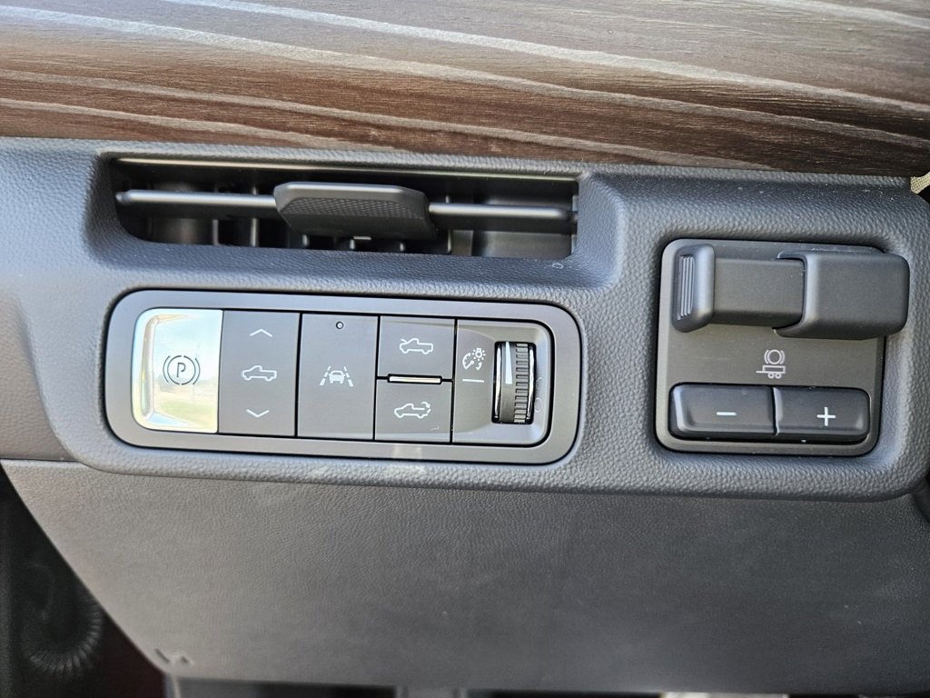 2025 Gmc Sierra EV Denali photo 19