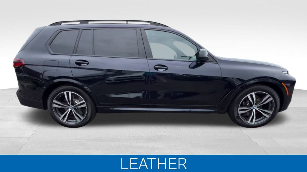 2025 Bmw X7 M60i photo 9