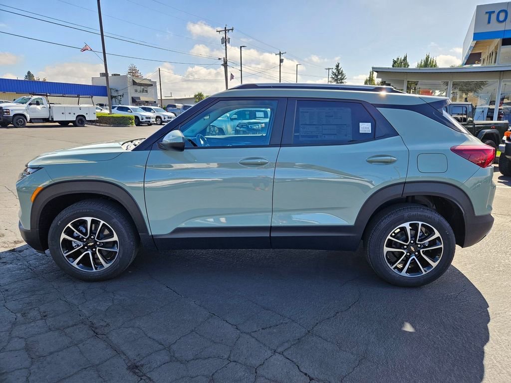 2026 Chevrolet Trailblazer LT photo 3