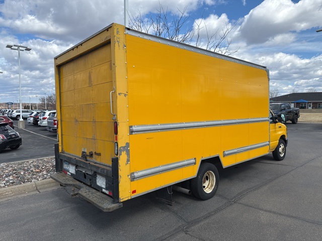 2016 Ford E-350 photo 3