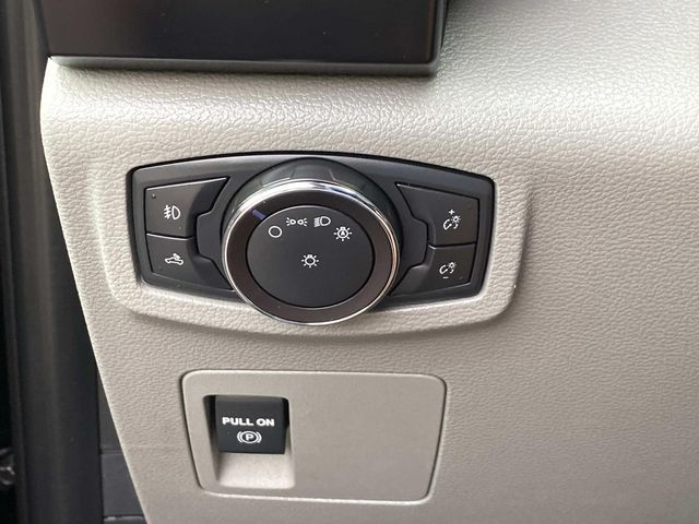 2019 Ford F-150 XL photo 12