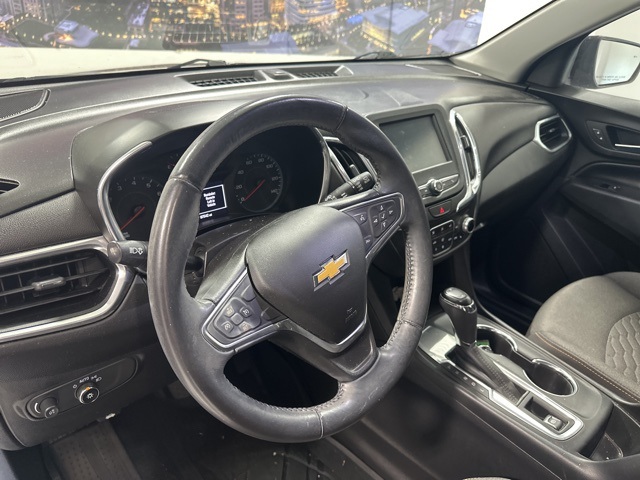 2018 Chevrolet Equinox LT photo 17