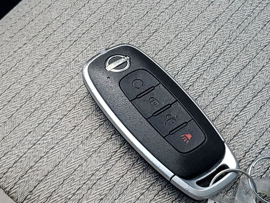 2023 Nissan Rogue SV photo 36