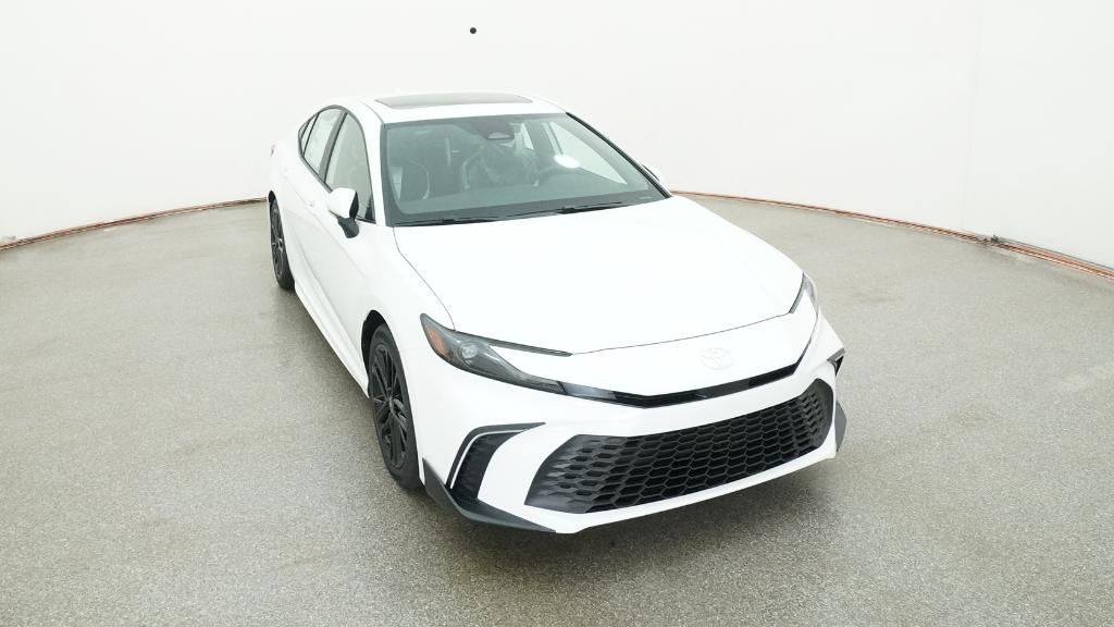 2025 Toyota Camry SE photo 32