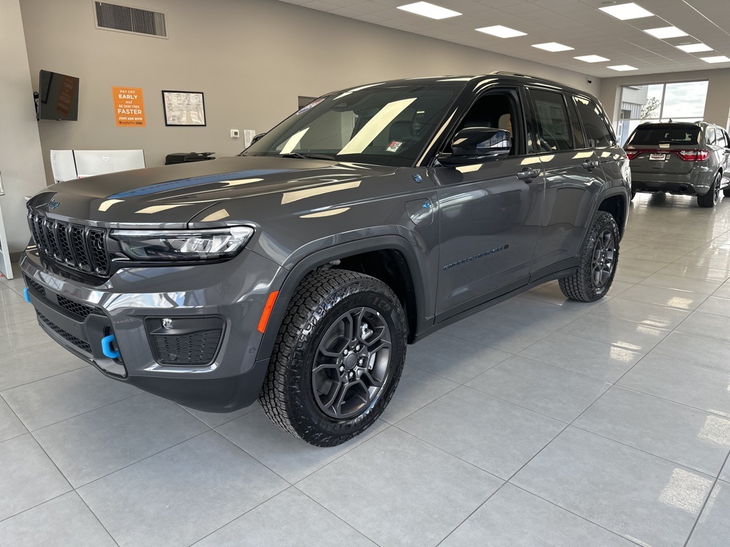2024 Jeep Grand Cherokee Trailhawk 4xe photo 3